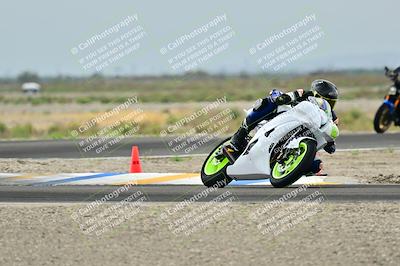 media/Apr-18-2025-TrackDaz (Fri) [[45f5874c44]]/C Group/Session 1 (Turn 7)/